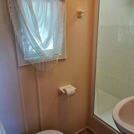 Csillaghegyi Oazis Lodge *