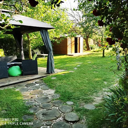 Lodge Csillaghegyi Oazis *