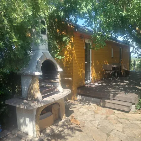 Csillaghegyi Oazis Lodge *